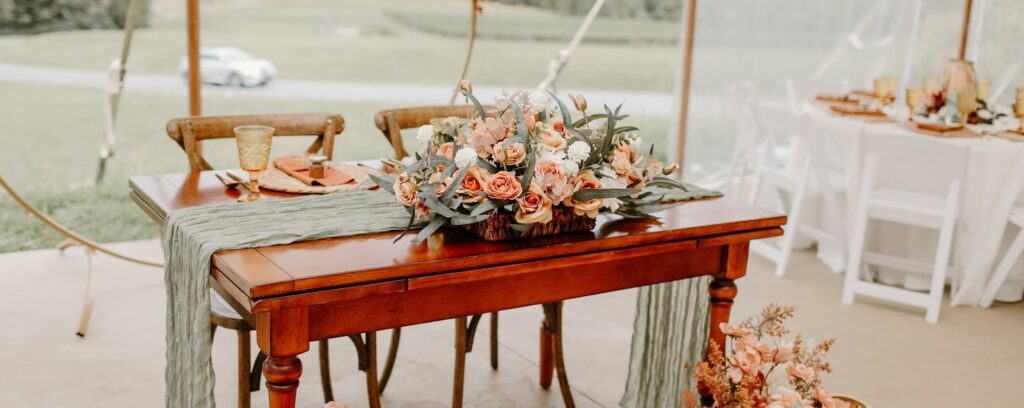 Sweet heart table decor